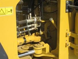 Новый фронтальный погрузчик SEM 650B 5