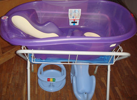 Продаю ванночку анатомическую за 1900руб.