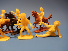 Солдатики 1/32 Hofler Ковбои Желтый цвет 7 фигур в 7 поз №6 8