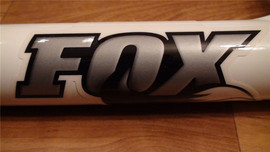 Вилка Fox 40 RC2 белая (2009)