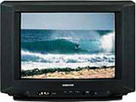 Телевизор Самсунг 55 см, почти плоский высококонтрастный экран,