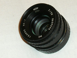фотоаппарат Зенит-Е, объективы Гелиос 44-3 и Мир-1в 2