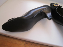 Новые чёрные женские туфли на каблуке стелька 24 см