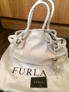 Продам сумку Furla