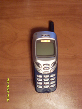 Б/У телефон Samsung