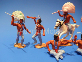 Солдатики 1/32 Timpo Индейцы Кри равнинные 7 фигур