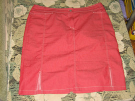 Юбка из красной джинсы за 400 рублей