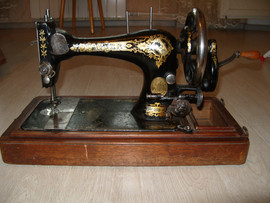 Продаю швейную машинку Singer 1902 год