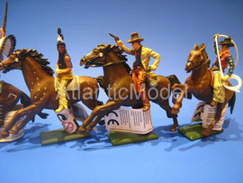 Солдатики 1/32 Britains Конные индейцы и ковбои 5 5