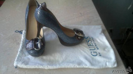 Туфли фирмы Guess 2