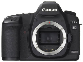 Продам в Санкт-Петербурге: Canon EOS 5D Mark ii за 65 000руб.