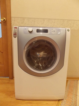 Продам стиральную машину ARISTON-HOTPOINT модель AQSD 297 U