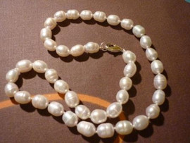 Продам новое ожерелье из натурального крупного жемчуга