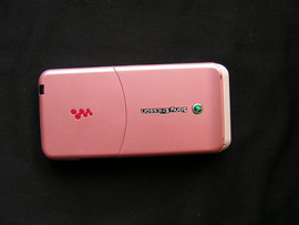 Sony Ericsson W580i -розовый Москва 3