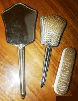 Антикварное зеркало, щетки для одежды Англия 4