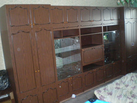 Продаю стенку в хорошем состоянии