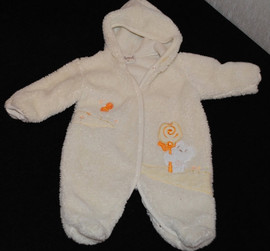 Очень мягкий комбинезончик 56 не одевали за 300 руб.