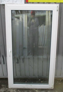 1700 (в) х 950 (ш) Б-У пластиковое окно № 23794 и много разных