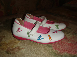 Туфли "Viviane" на девочку.