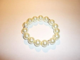 Продам новый браслет из крупного натурального жемчуга