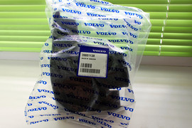 Volvo C30 новый уголок лев. между порогом и крылом № 39851138