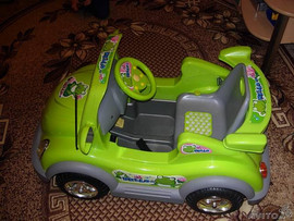 Детский автомобиль на аккумуляторе