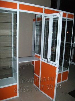 стеклянная витрина