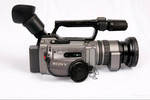 Профессиональная видеокамера Sony DCR VX2100