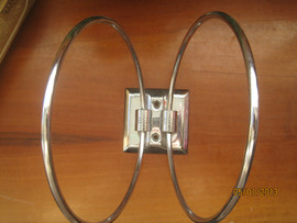 Вешалка в виде двух колец