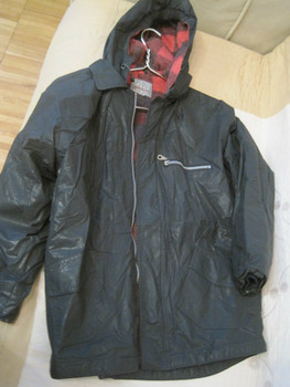 Мальчика Куртка 10-13 лет черная утеплённая (с подкладочной