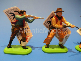 Солдатики 1/32 Britains Индейцы Ковбои Второй наб 6