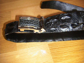 ремень из кожи крокодила