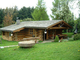 Срубы ручной рубки на заказ с дикого леса