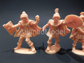 Солдатики 1/32 Atlantic Имперский легион 4 фигуры 4 позы 2