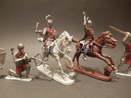 солдатики 1/32 Supreme Крестоносцы на лошадях TSSD 4