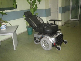 ПРОДАМ ИНВАЛИДНОЕ КРЕСЛО С ЭЛЕКТРО ПРИВОДОМ Х-ПОВЕР-60