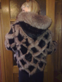 Шуба мутон с песцом