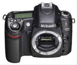Nikon D80 + объектив,вспышка,блок,сумка. СРОЧНО!!!