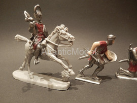 солдатики 1/32 Supreme Крестоносцы Серая лошадь TSSD