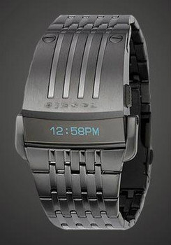 Продам часы Хищник недорого.