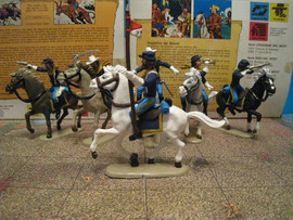 Солдатики 1/32 Atlantic 1204 7-я кавалерия Индейцы