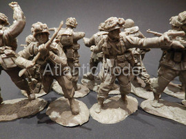 Солдатики 1/32 CONTE US парашютисты 16 шт set 1 9