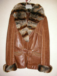 Женская авторская утепленная куртка из кожи буйвола с лазерная о