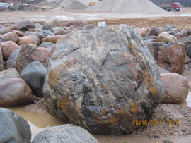 Природный камень. Гранит,доломит, черный камень.(Валуны)