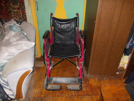 Продаю инвалидную коляску б/у