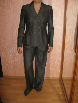 Костюм брючный MaxMara новый 48 р-р рост 170-175