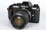 Пленочный фотоаппарат Nikon F-301, Япония.