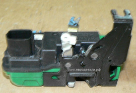 Замок передней двери 8650548 Volvo XC90 4