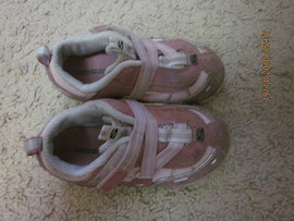 розовые кроссовки sketchers 21р 13-13,5см стелька девочке