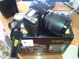 Nikon D80 kit 18-135, Объективы и принадлежности.